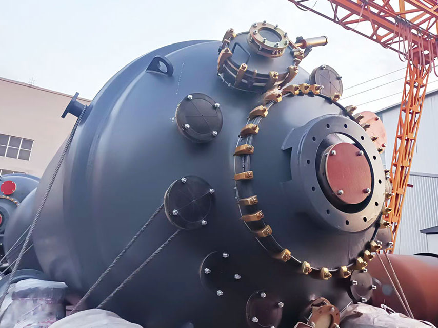 搪玻璃設(shè)備及搪玻璃反應(yīng)釜的維護注意事項